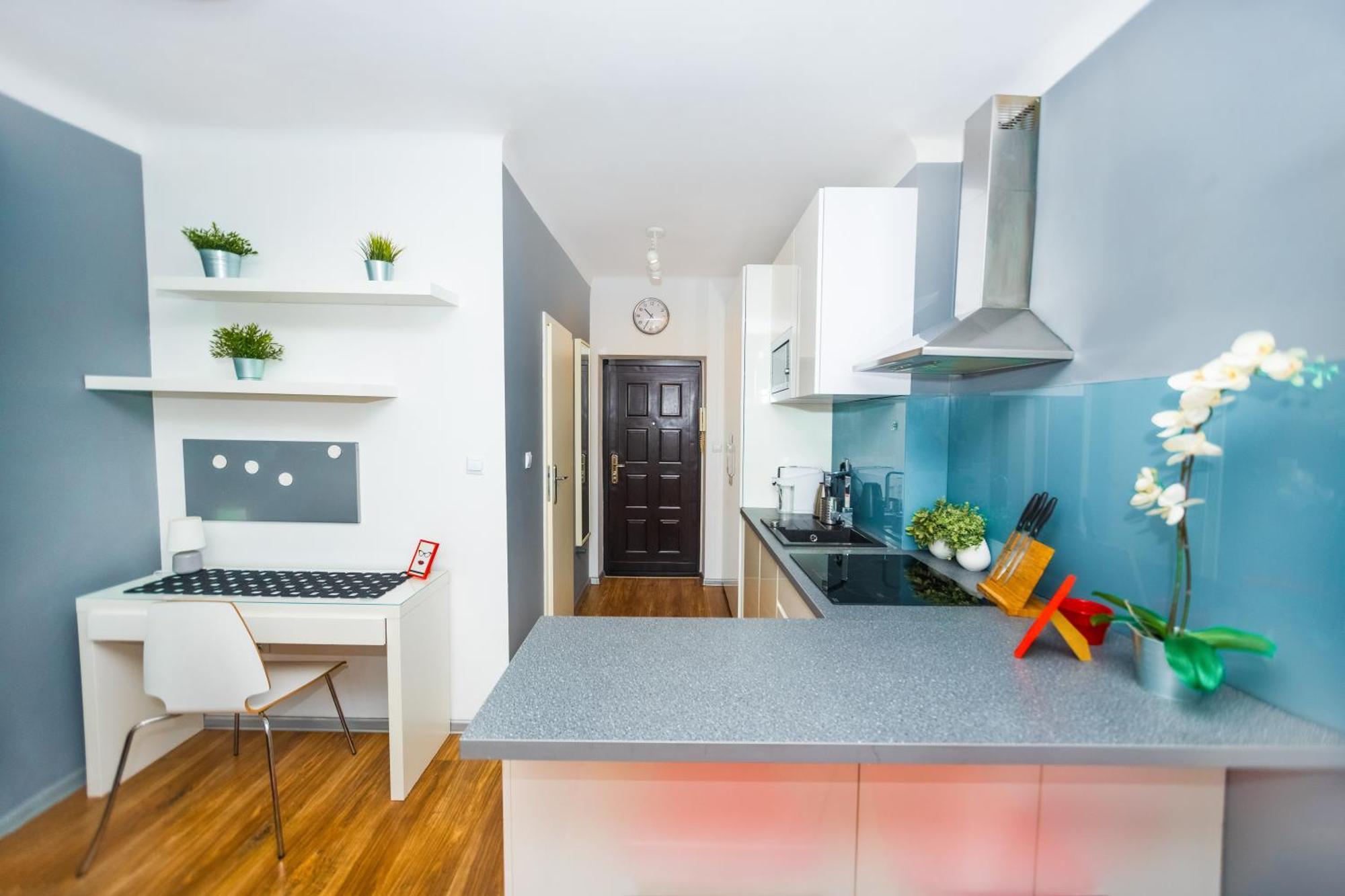 Cozy Studio Next To The Metro And City Center Warszawa Exteriör bild