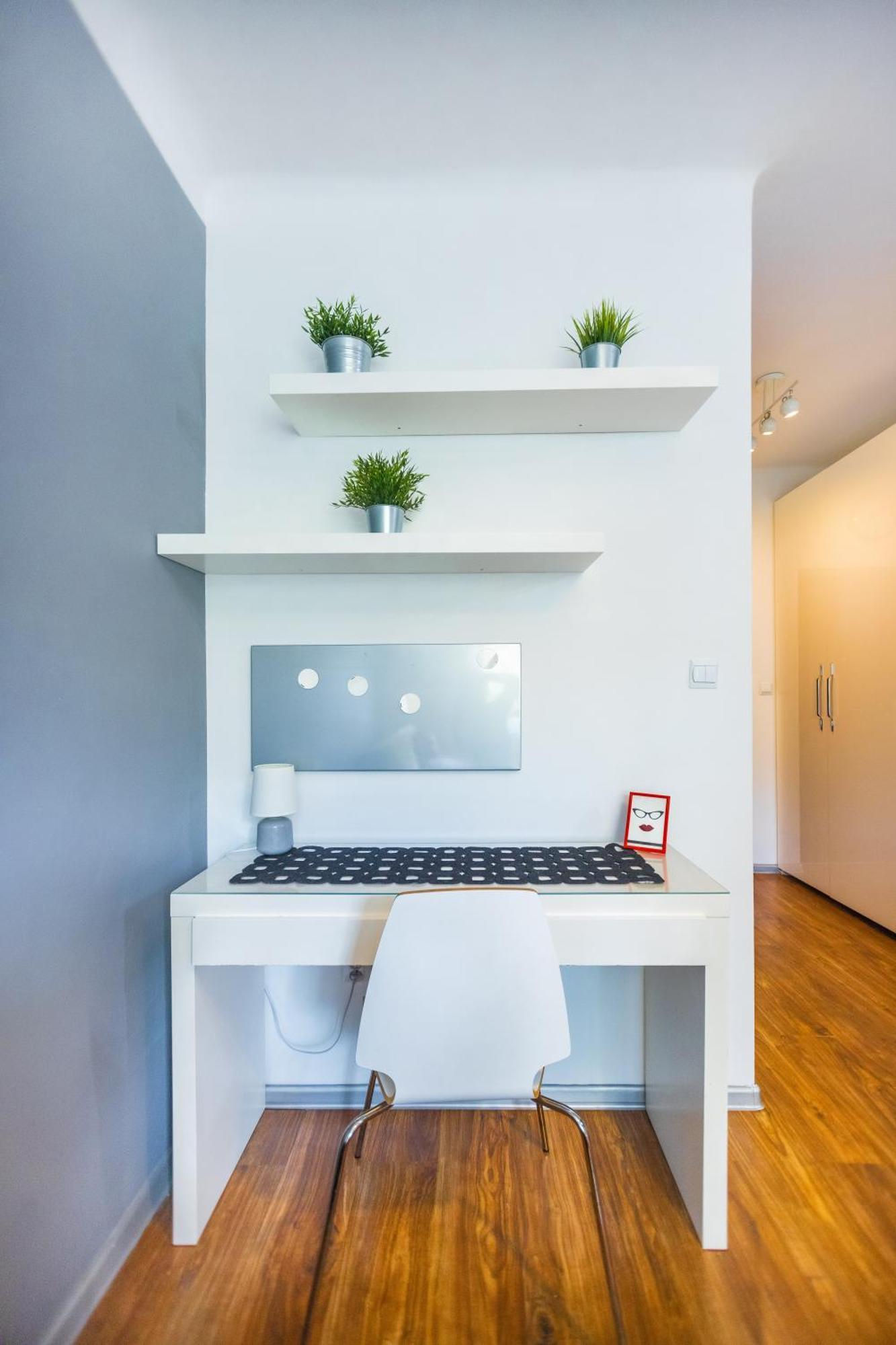 Cozy Studio Next To The Metro And City Center Warszawa Exteriör bild